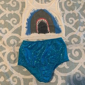 Jauz outfit
